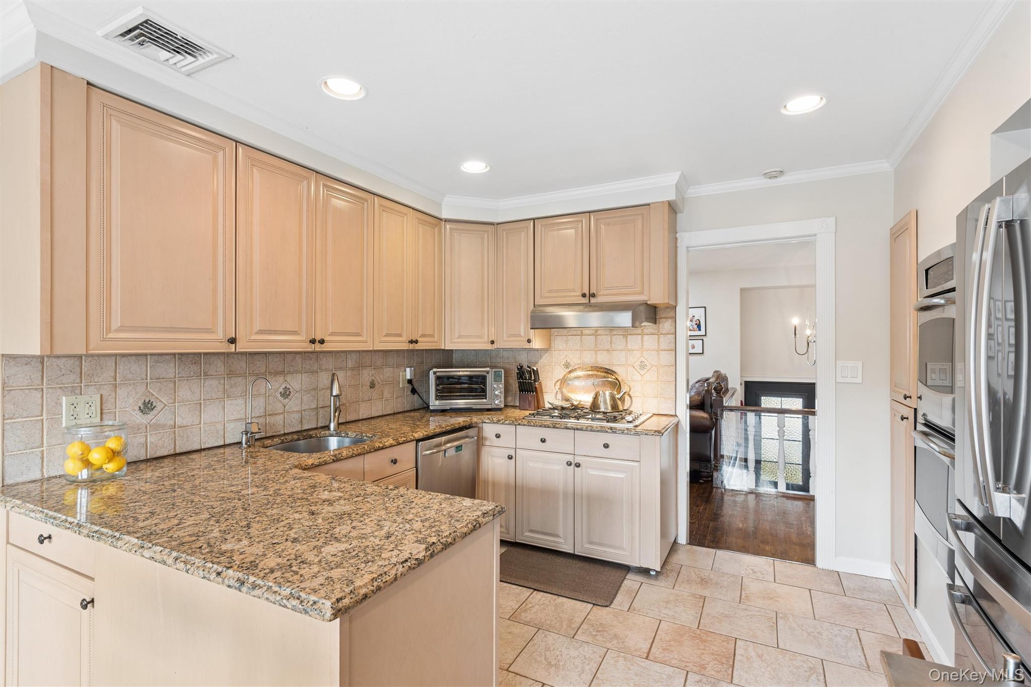 1650 James Street – For Sale photo 16