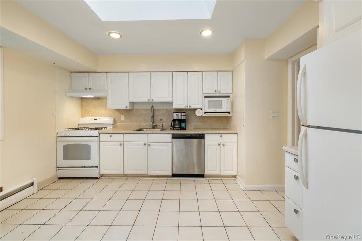 22 Cedar Street – For Sale photo 9