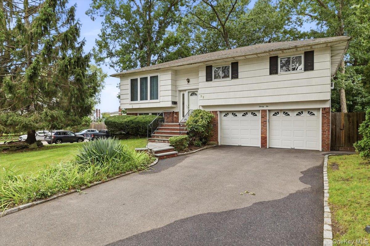 22 Cedar Street – For Sale photo 2