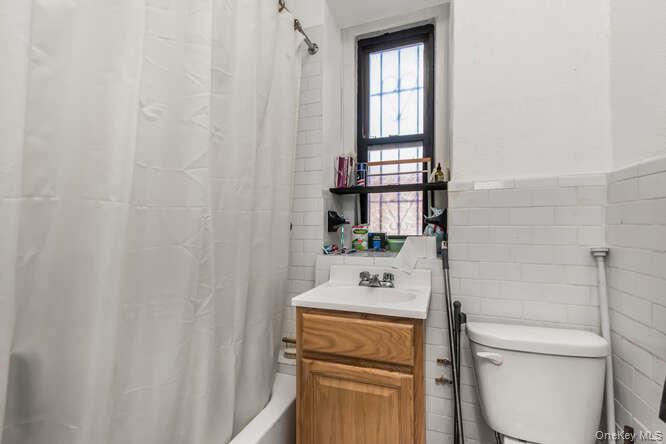 3230 Cruger Avenue, Unit 1F photo 8