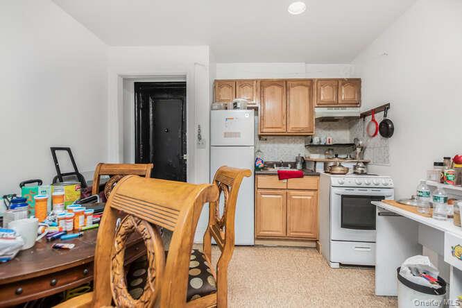 3230 Cruger Avenue, Unit 1F photo 6