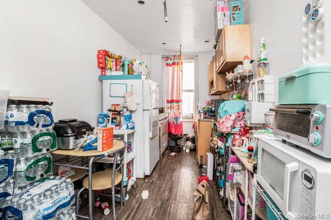 3230 Cruger Avenue, Unit 4E photo 12