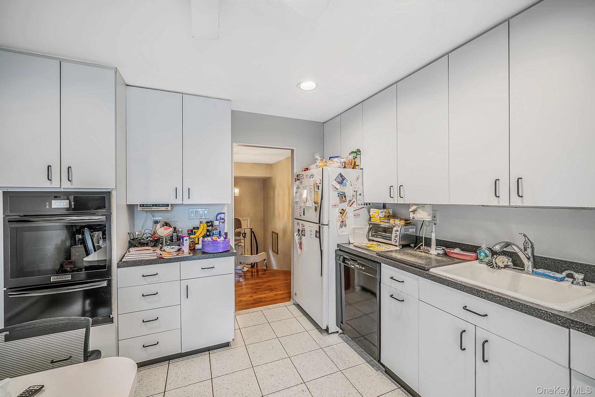 3 Oasis Place – For Sale photo 18