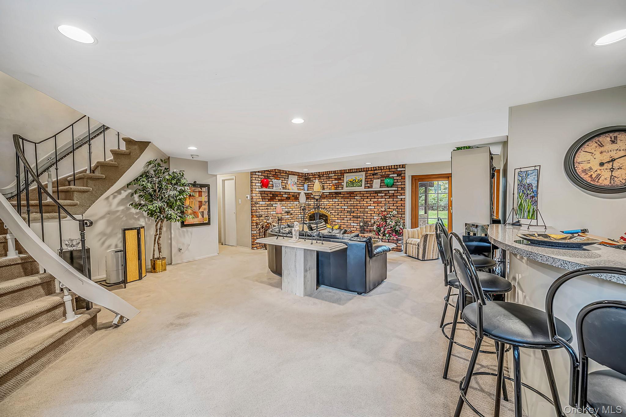 3 Oasis Place – For Sale photo 9