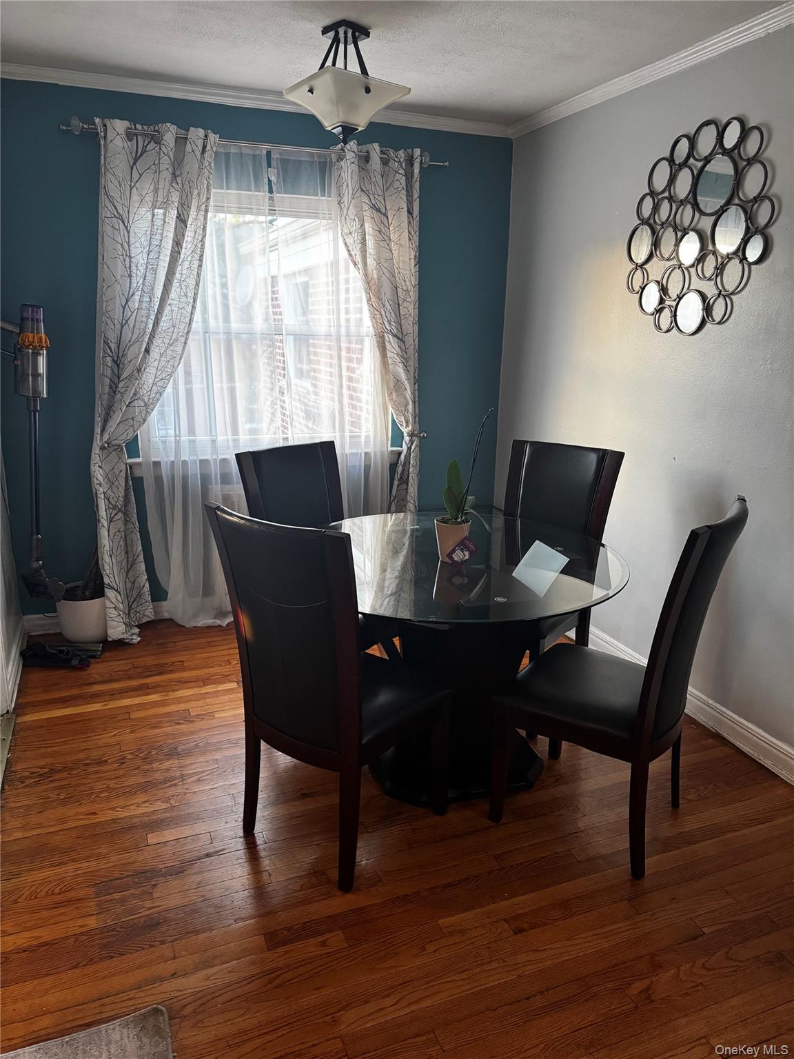 198-17 Dunton Avenue, Unit 2nd floor photo 3