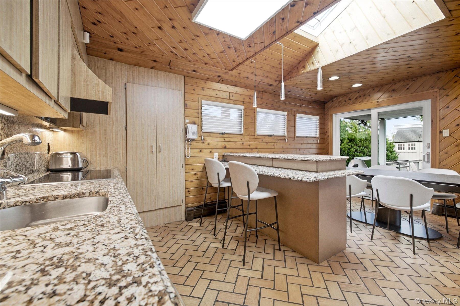 2163 Jacqueline Avenue – For Sale photo 10