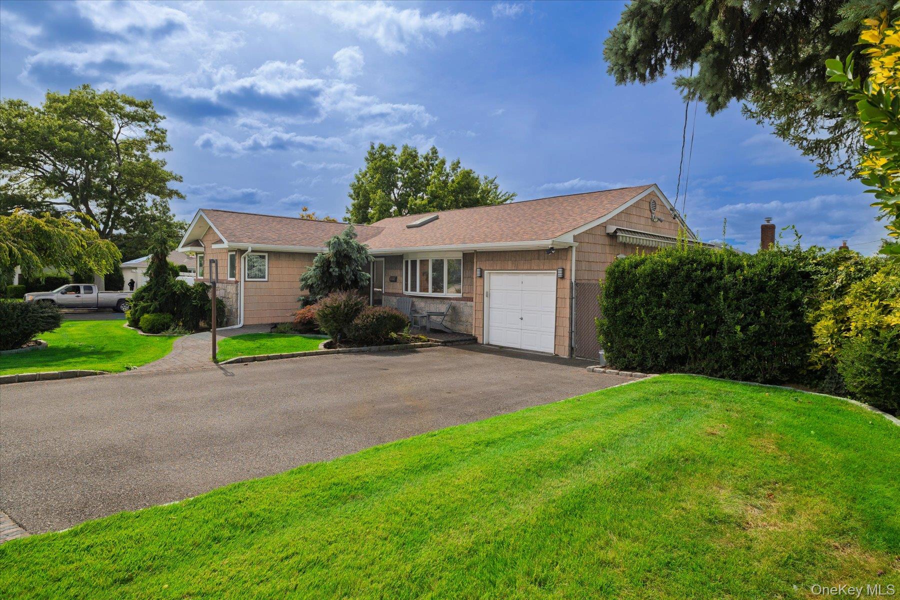 2163 Jacqueline Avenue – For Sale photo 3