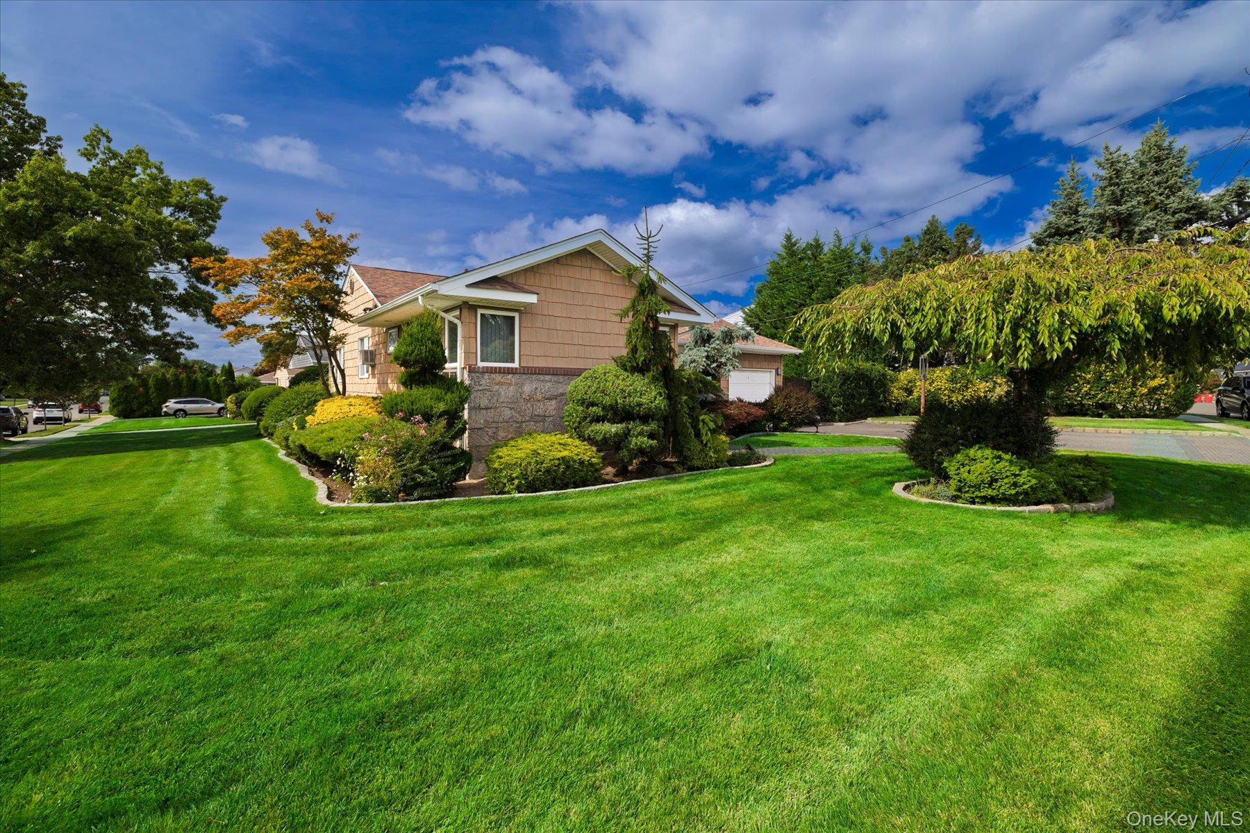 2163 Jacqueline Avenue – For Sale photo 4