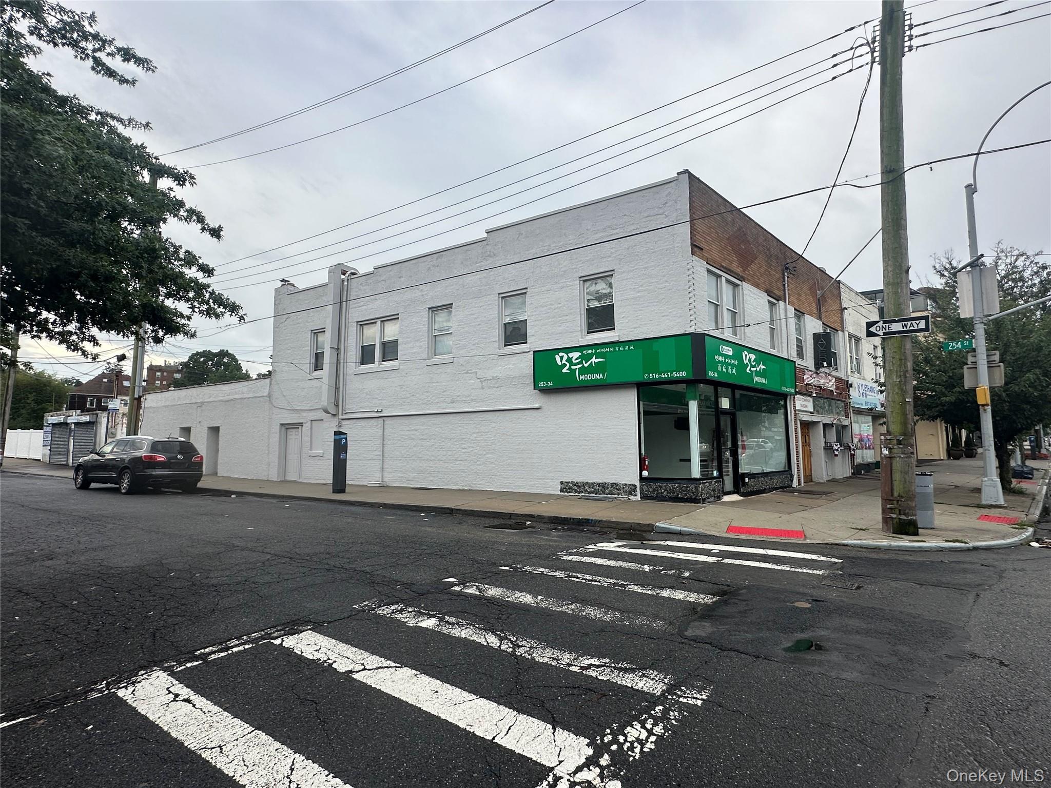 25332 E Northern Boulevard N, Unit 25334 photo 11