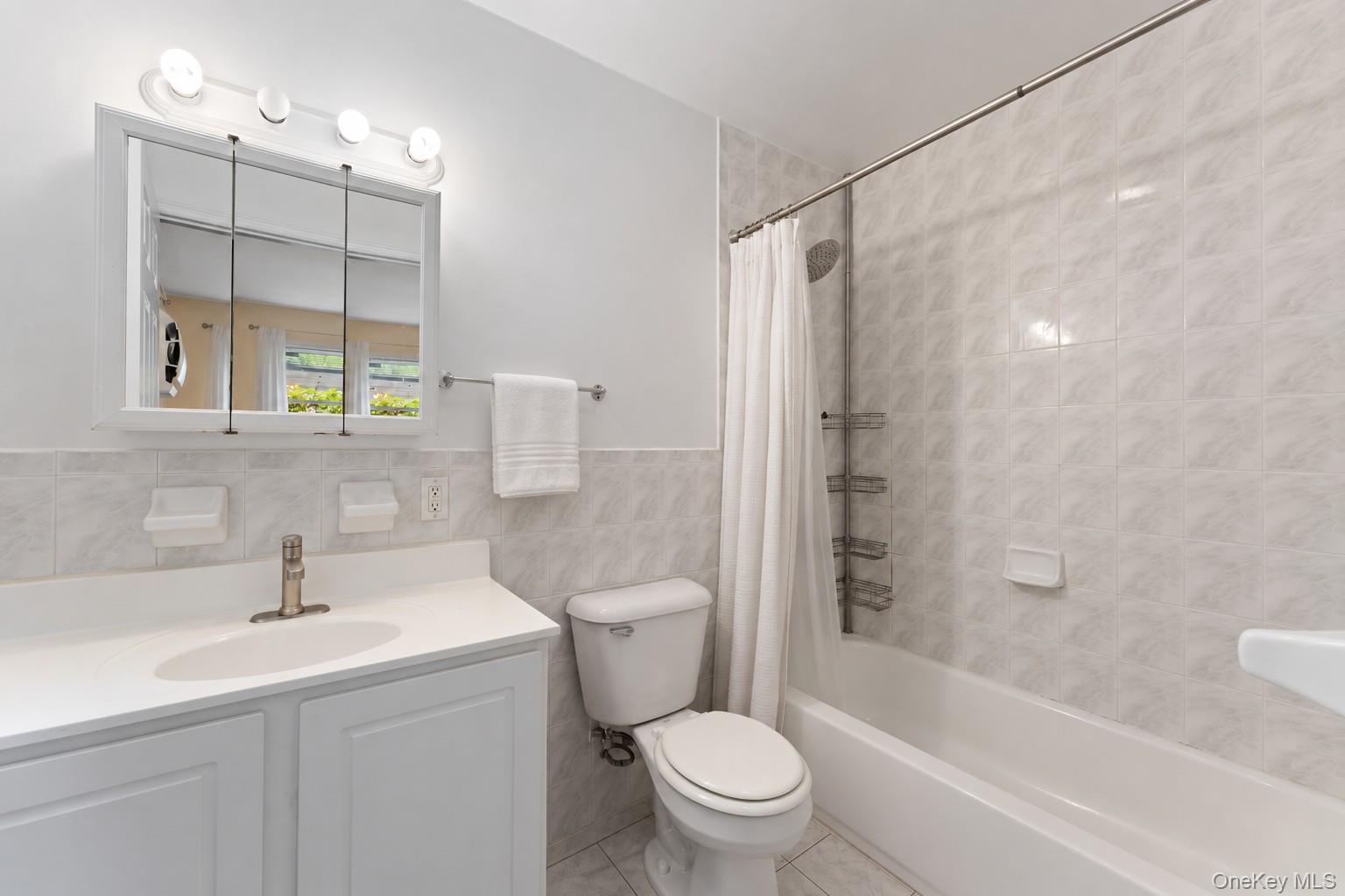 235 Bronx River Road, Unit 2 photo 13