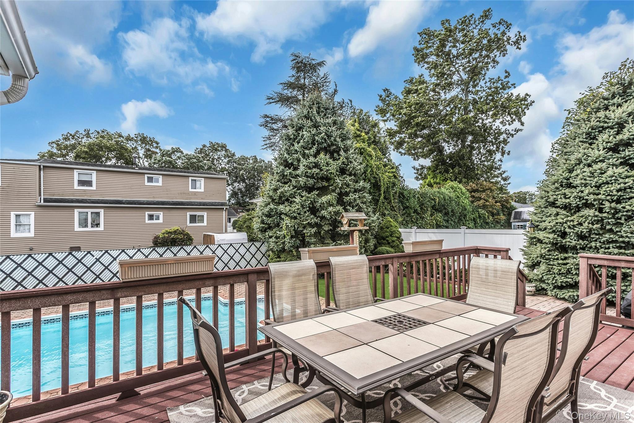 472 Chelsea Avenue – For Sale photo 24