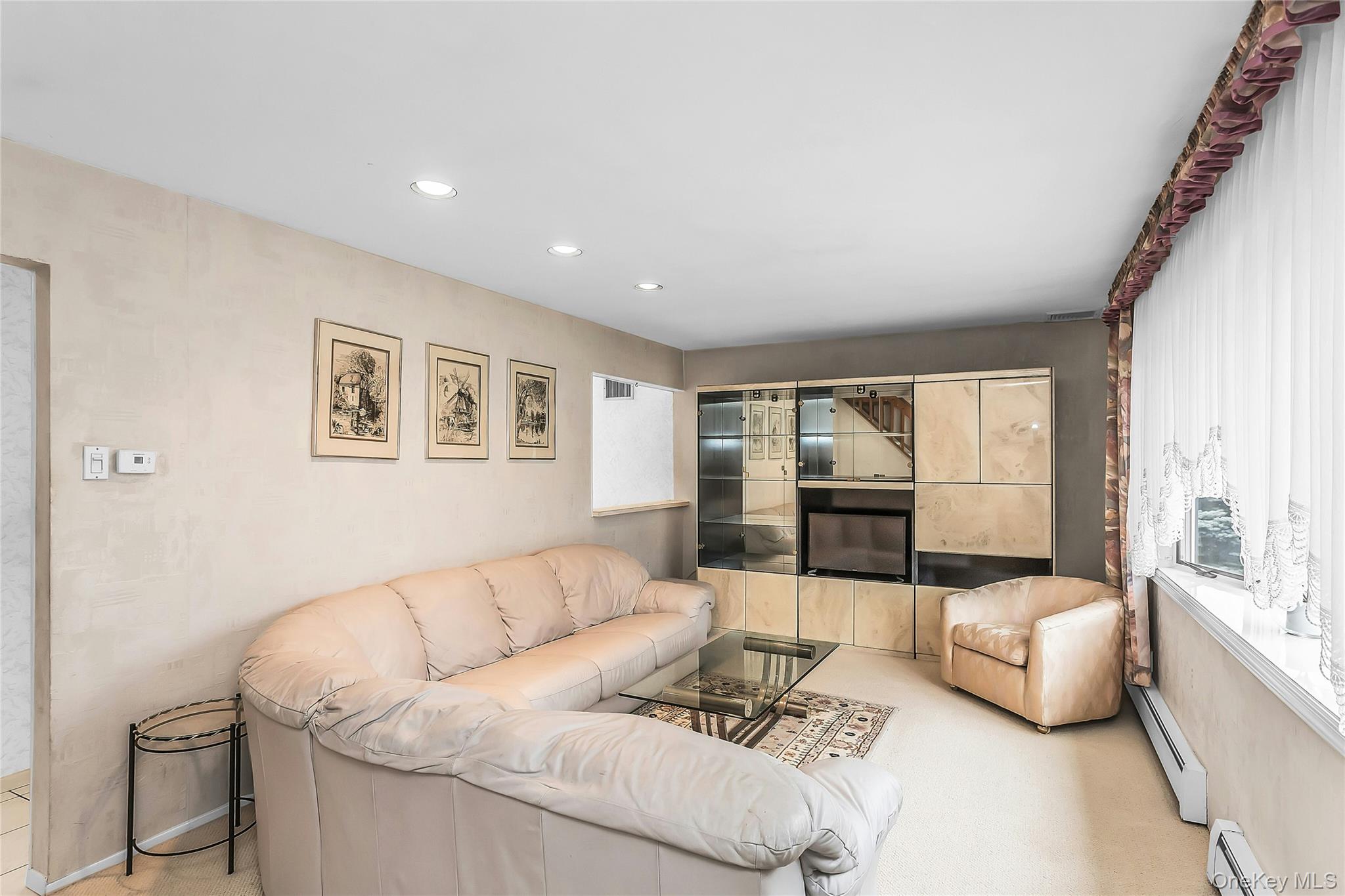 472 Chelsea Avenue – For Sale photo 5