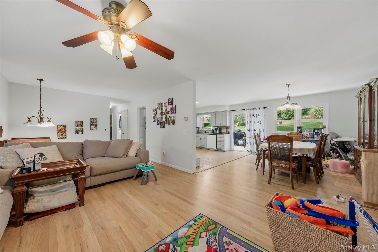 5 Bird Lane – For Sale photo 11
