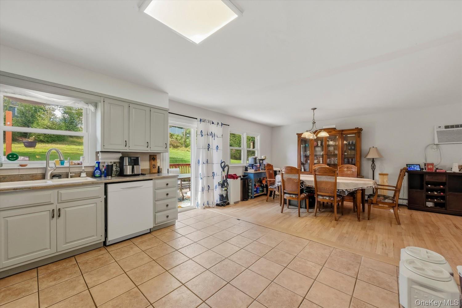 5 Bird Lane – For Sale photo 18