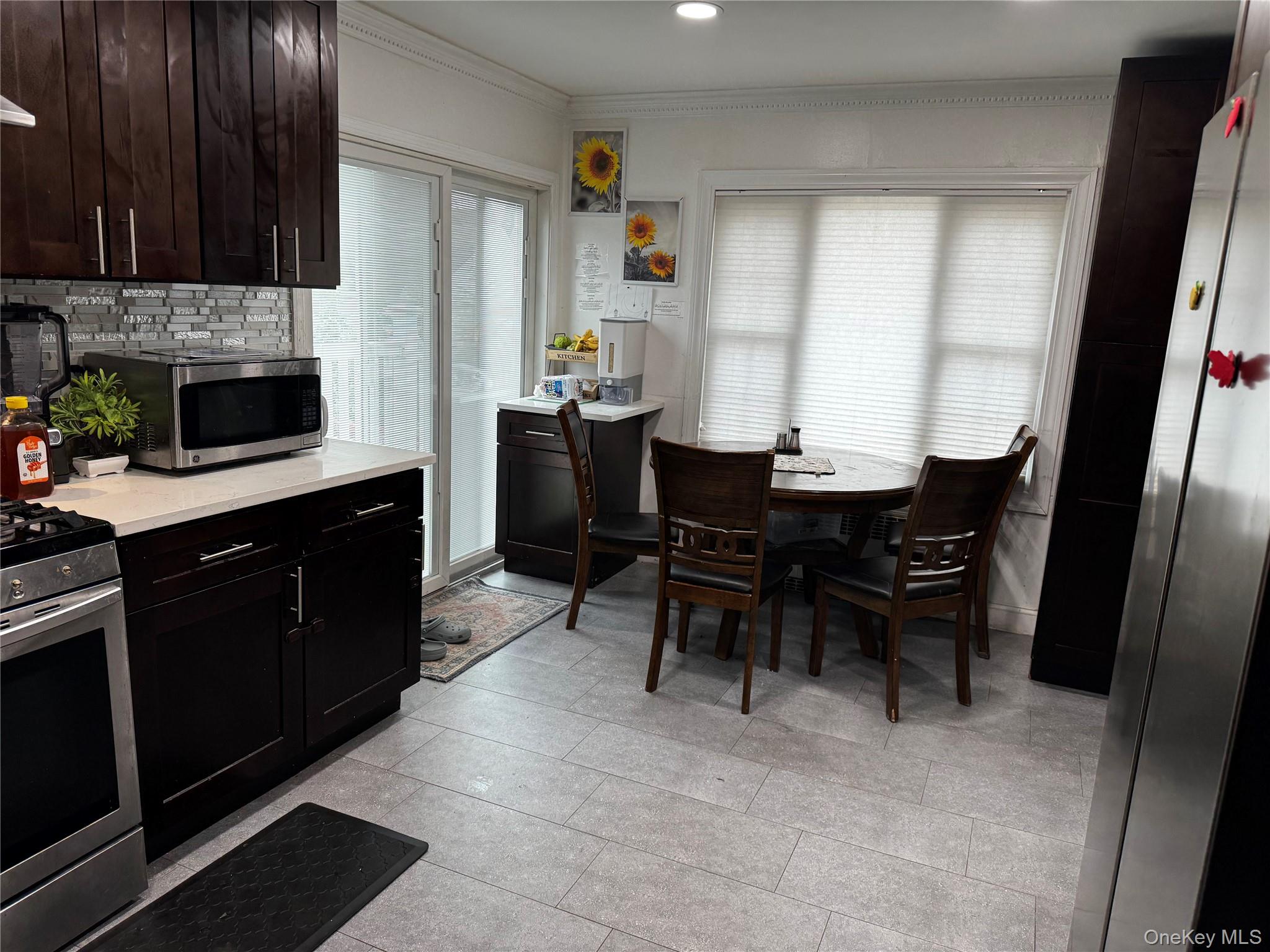 28 Bank Street – For Rent photo 14