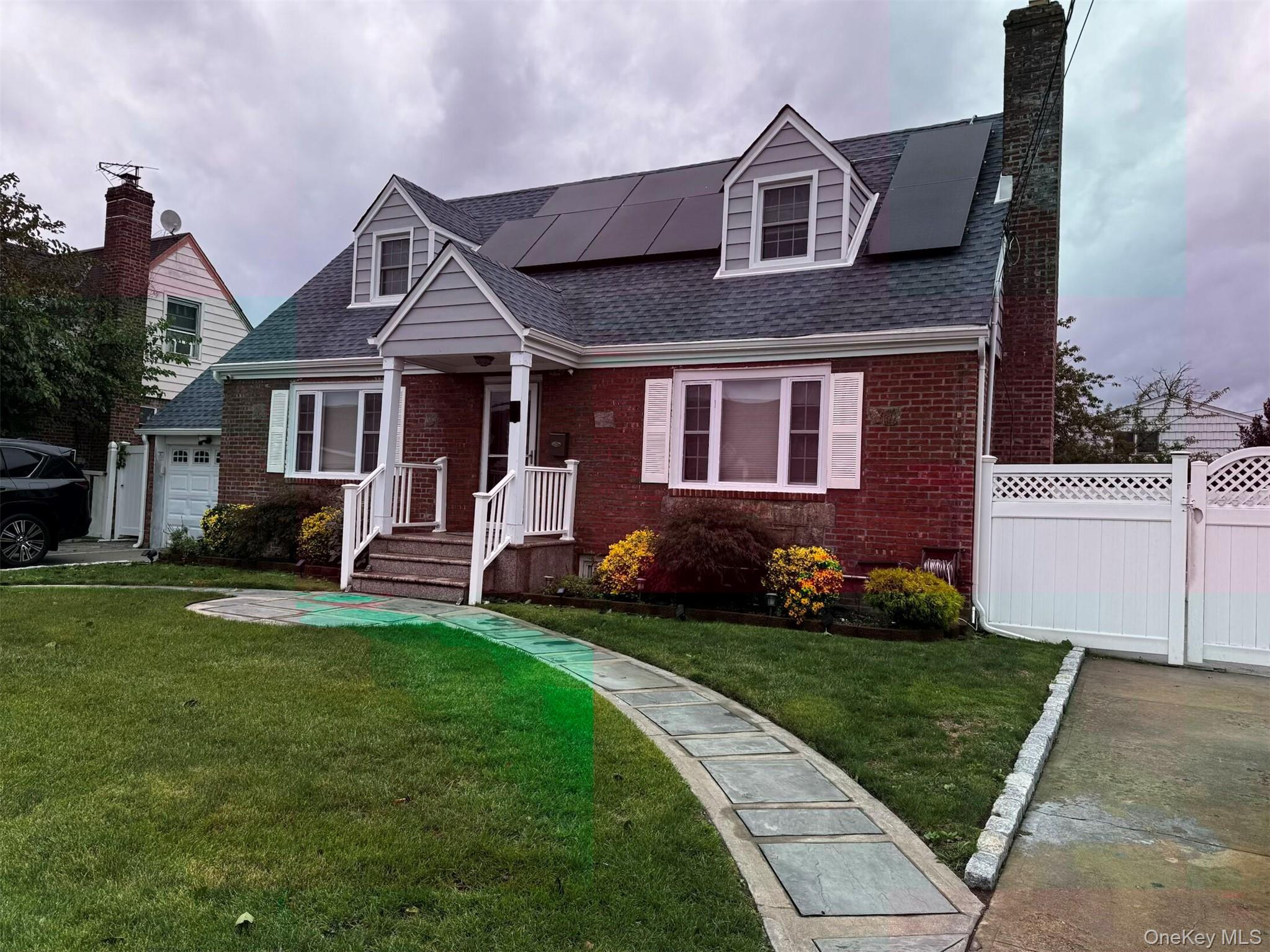 28 Bank Street – For Rent
