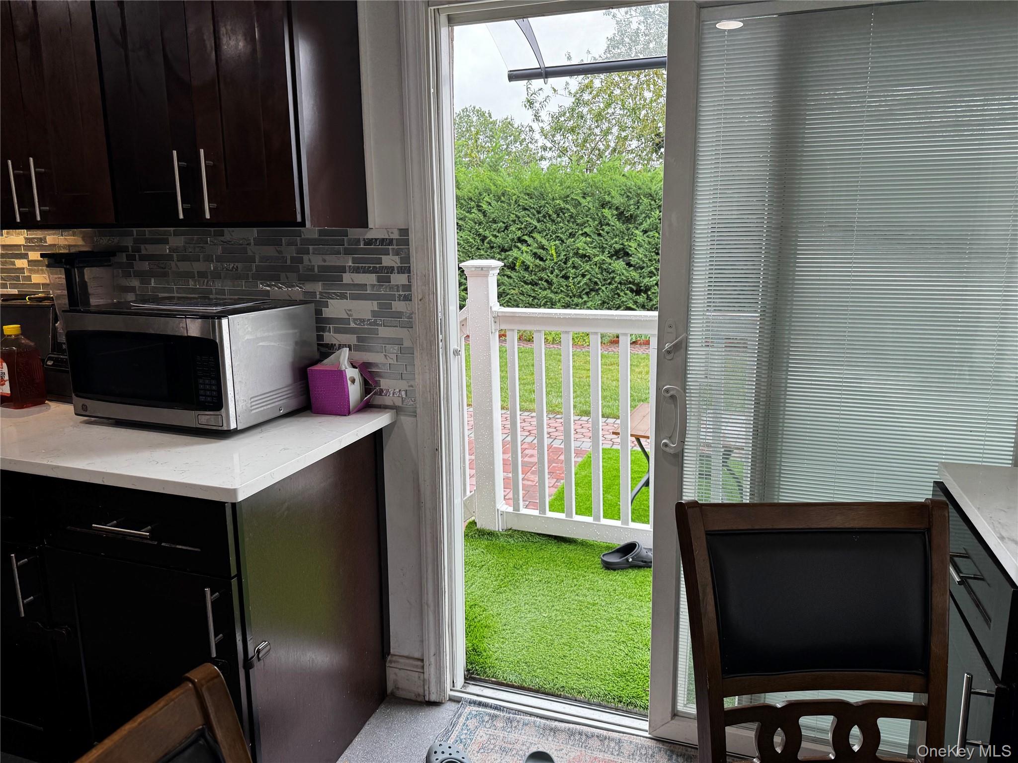 28 Bank Street – For Rent photo 15