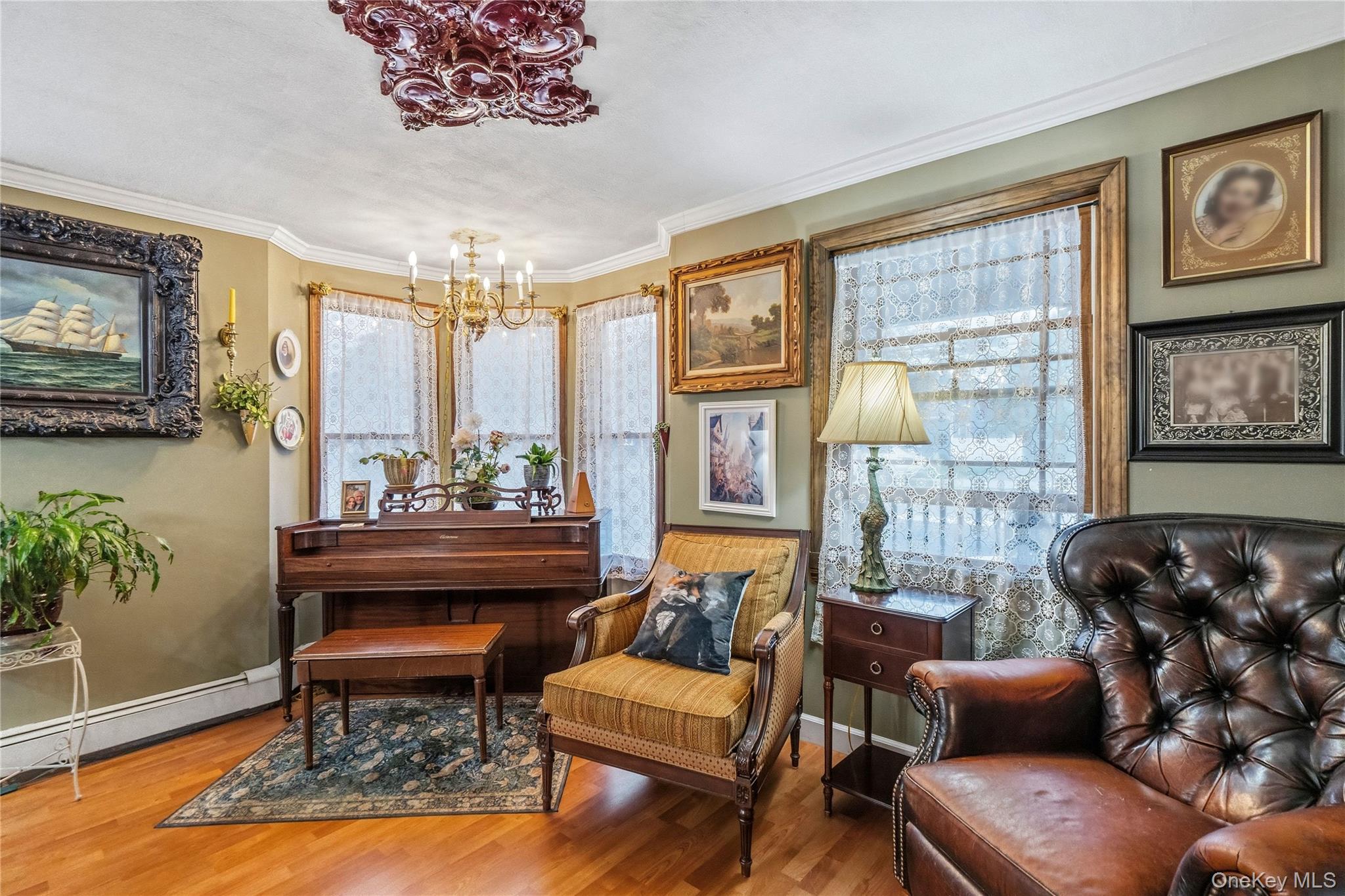 92 Jennings Avenue – For Sale photo 4