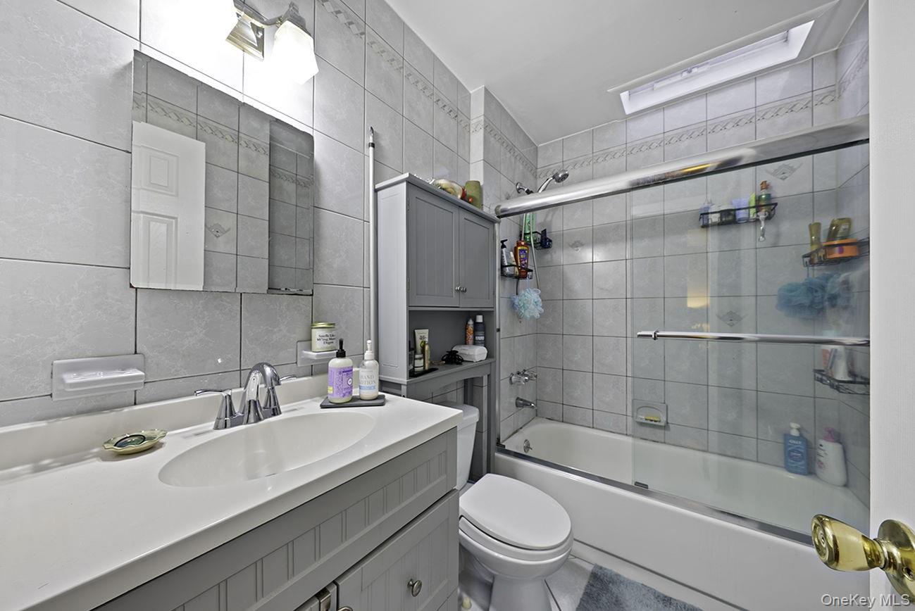 9 Cortelyou Street W – For Sale photo 23