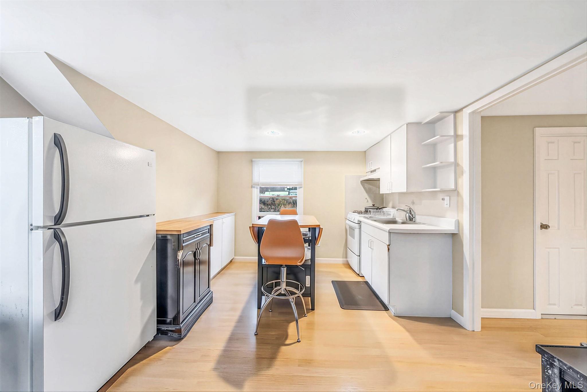 9 Cortelyou Street W – For Sale photo 30