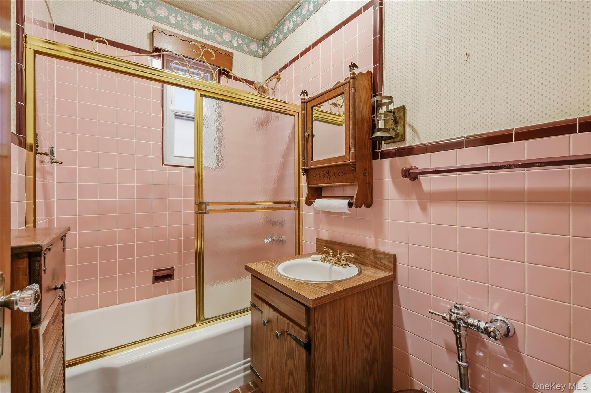 1824 Pilgrim Avenue – For Sale photo 14