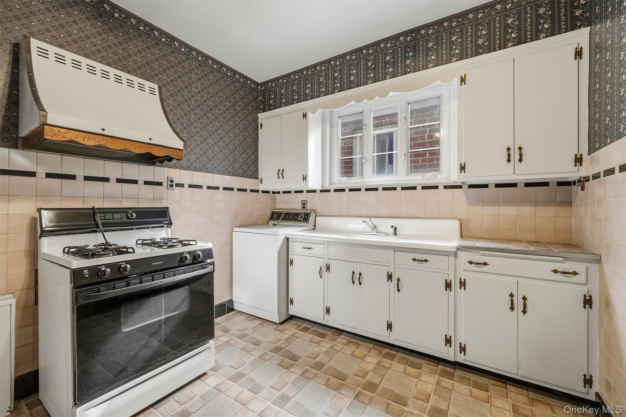 1824 Pilgrim Avenue – For Sale photo 26