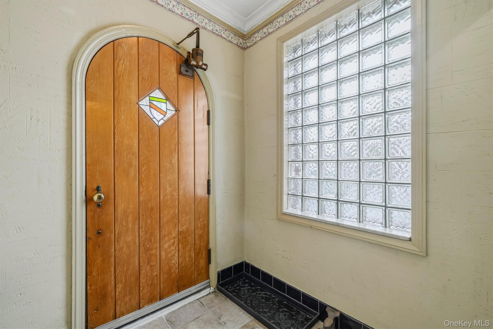 1824 Pilgrim Avenue – For Sale photo 4