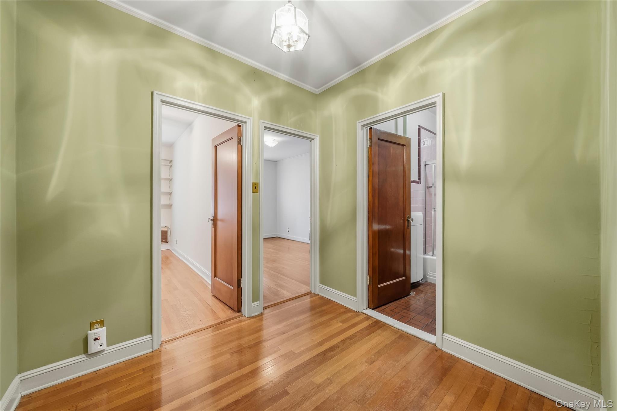 1824 Pilgrim Avenue – For Sale photo 20