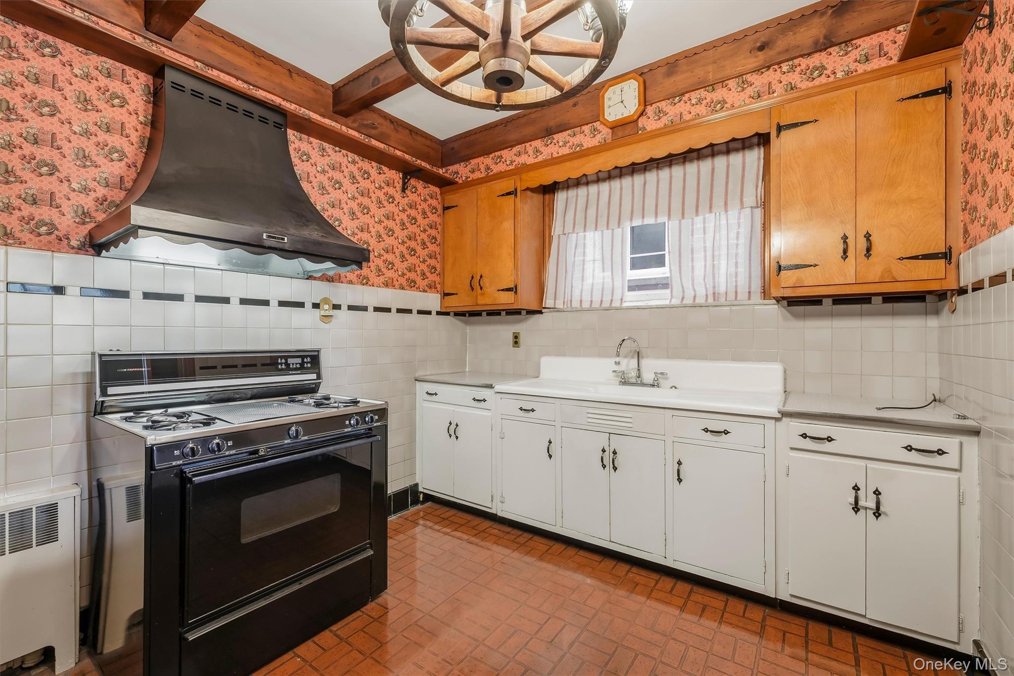 1824 Pilgrim Avenue – For Sale photo 10
