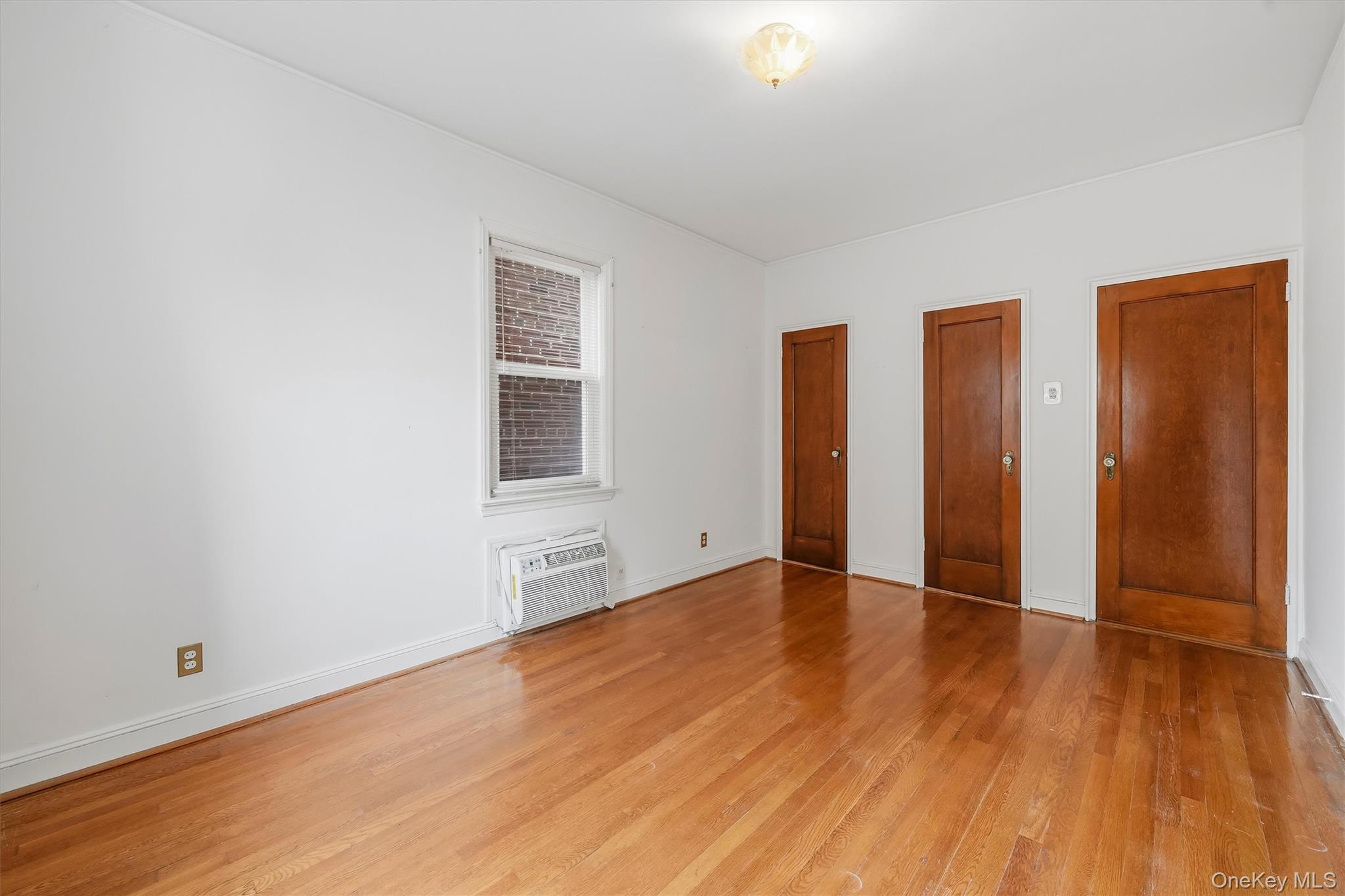 1824 Pilgrim Avenue – For Sale photo 22