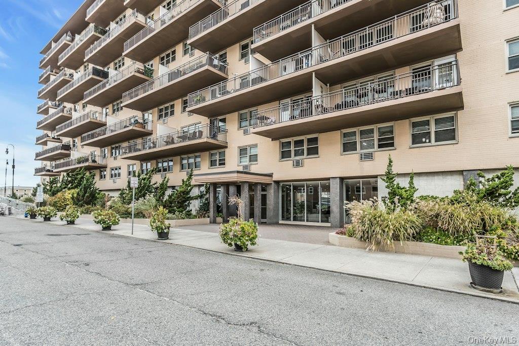 25 Neptune Boulevard, Unit 2nd Floor