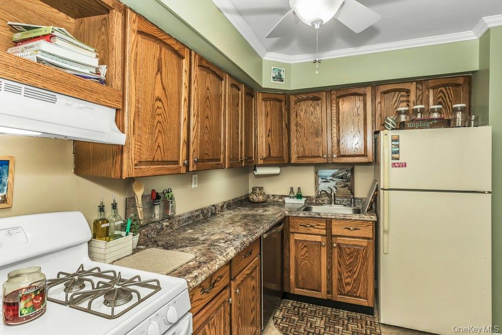 25 Neptune Boulevard, Unit 2nd Floor photo 12