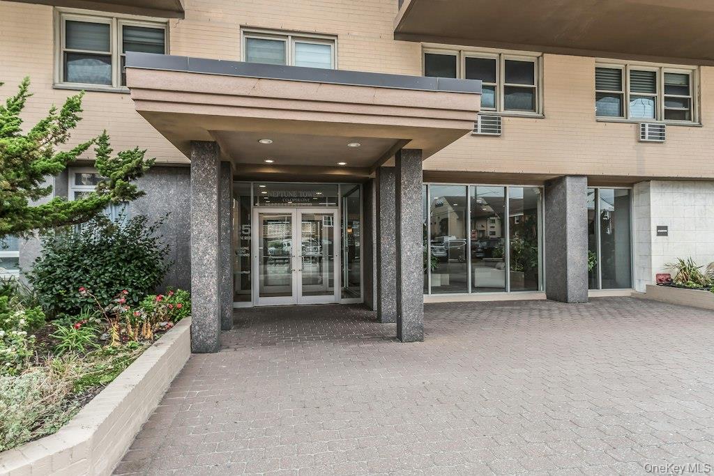 25 Neptune Boulevard, Unit 2nd Floor photo 15