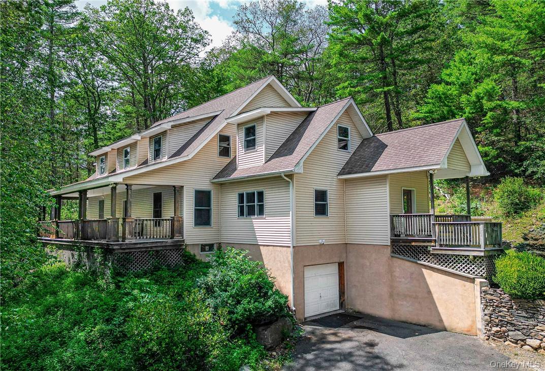 20 Rustic Hills Road – For Sale photo 4