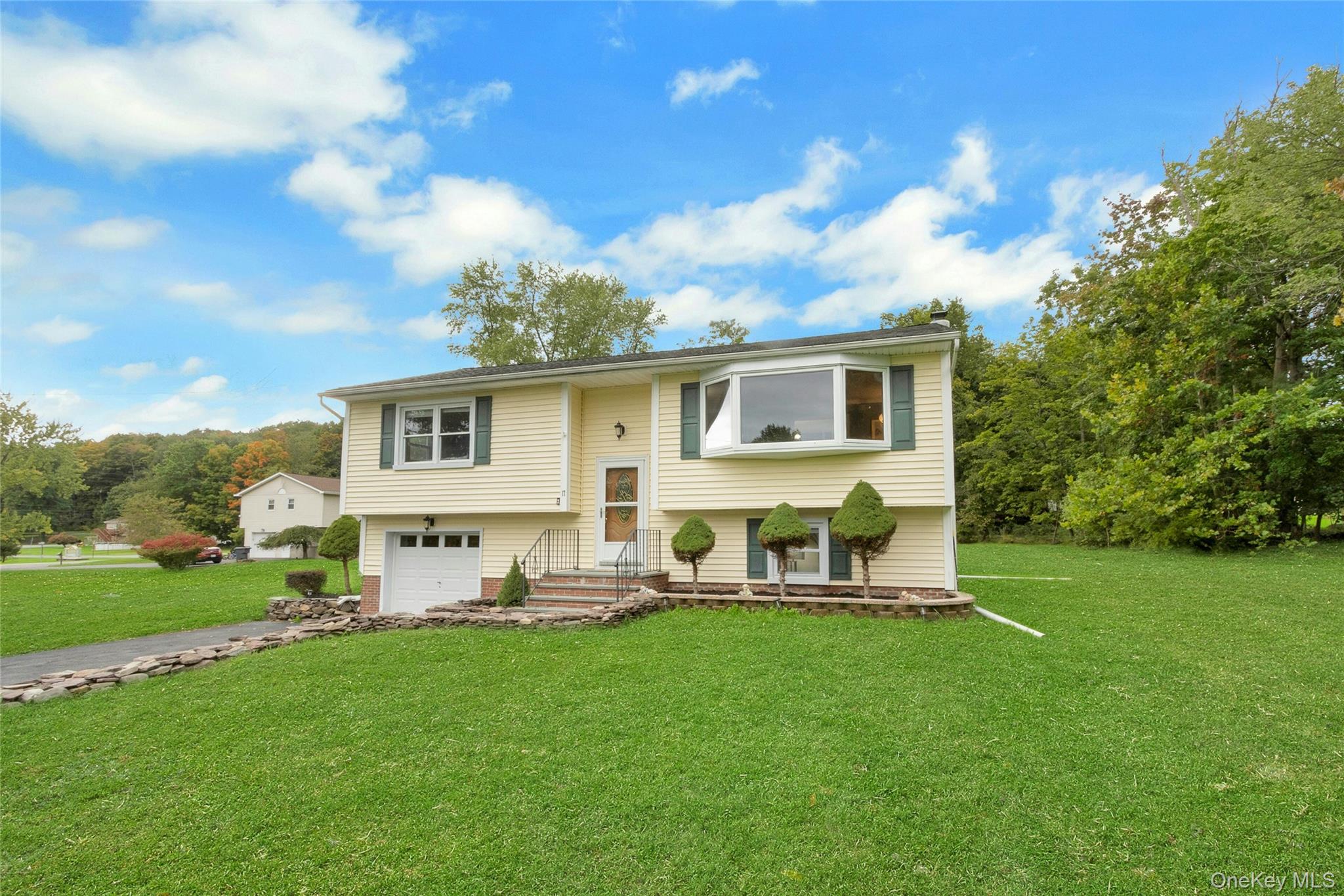 17 Hunter Street – For Sale photo 2