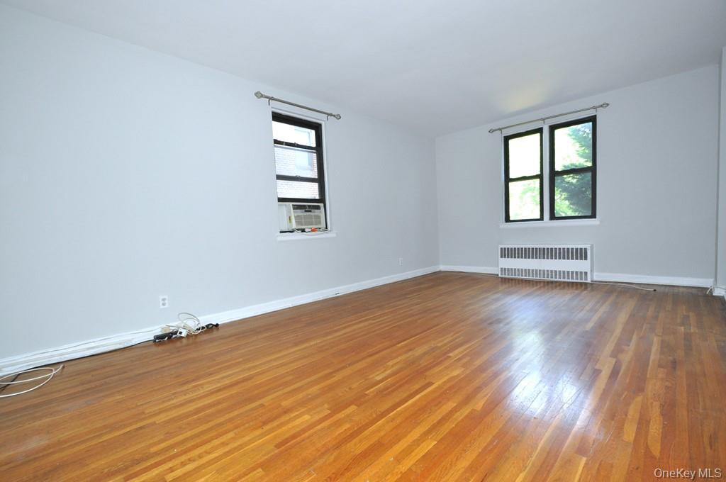 142 Garth Road, Unit 2N photo 2