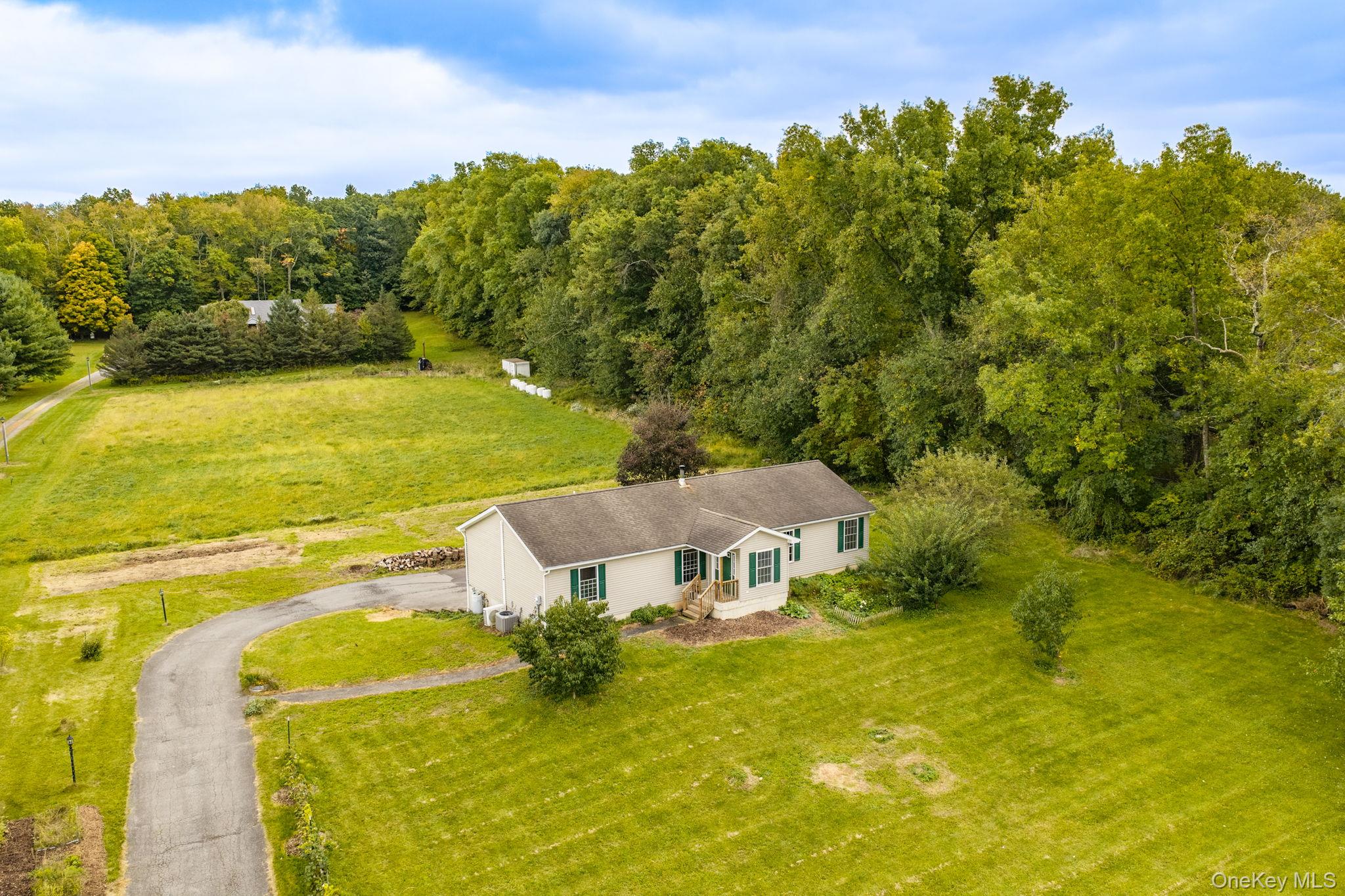 2362 Albany Post Road – For Sale photo 7