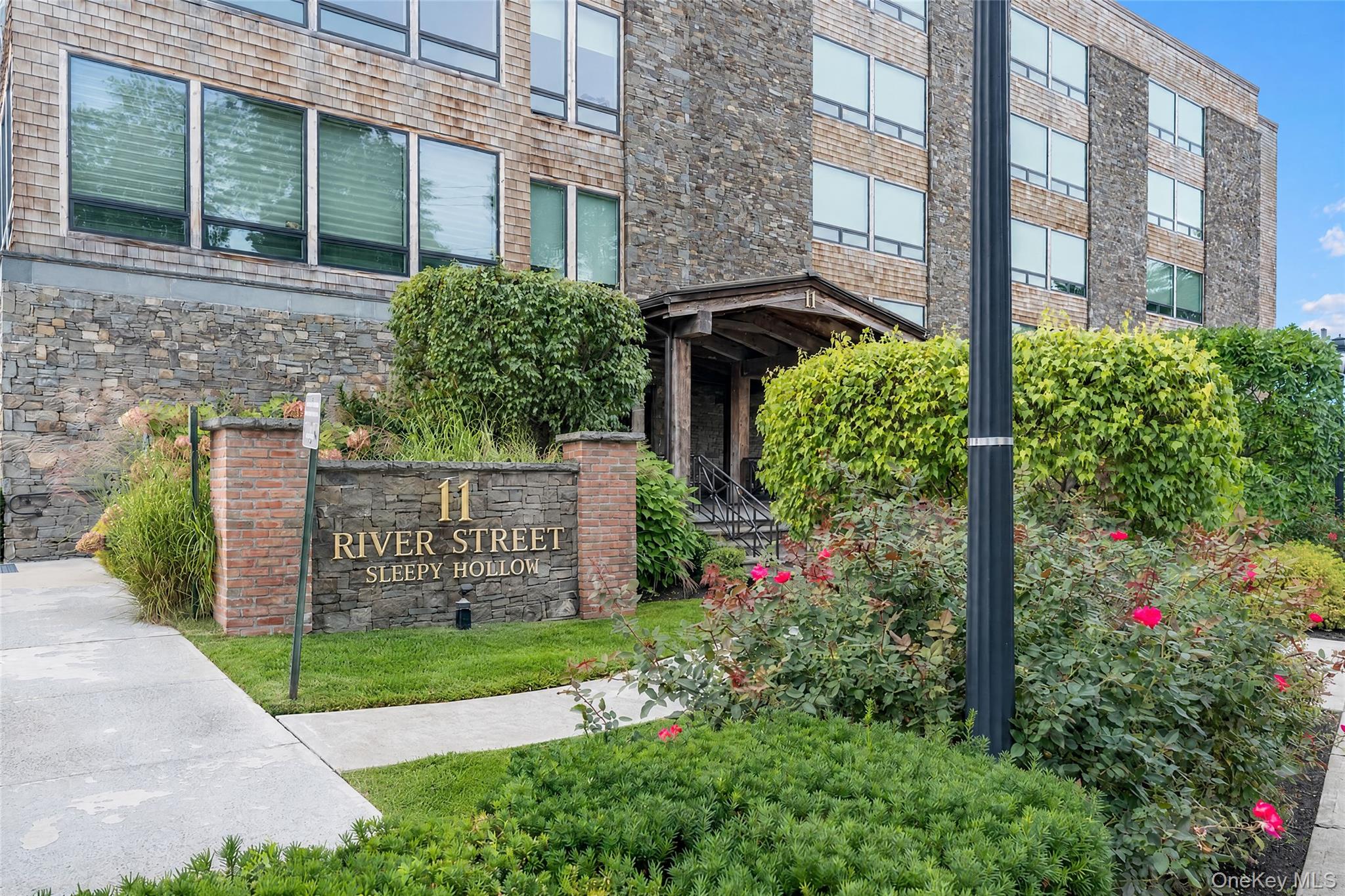 11 River Street, Unit 107 photo 25