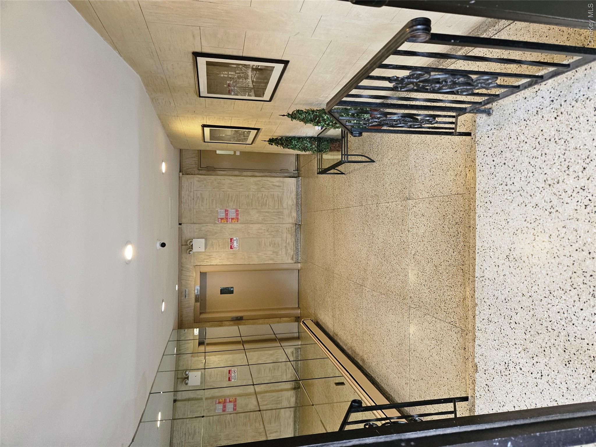 4200 Herkimer Place, Unit 7F photo 2
