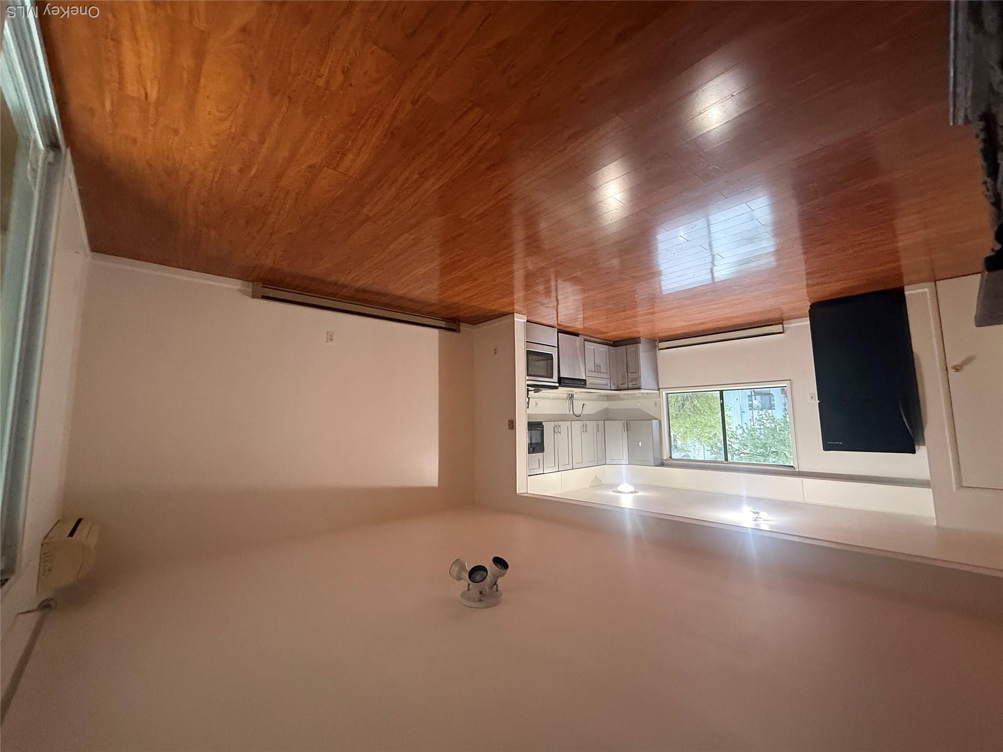 39 Robert Road – For Sale photo 6