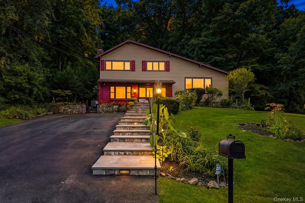 86 Fairview Place – For Sale