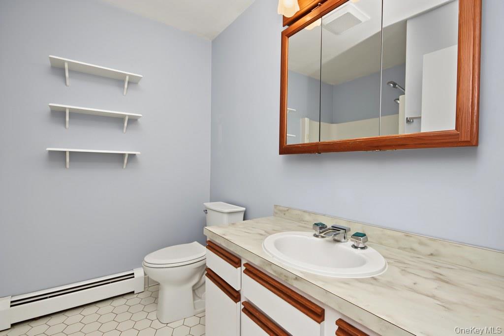 9 Forge Gate Drive, Unit E2 photo 23