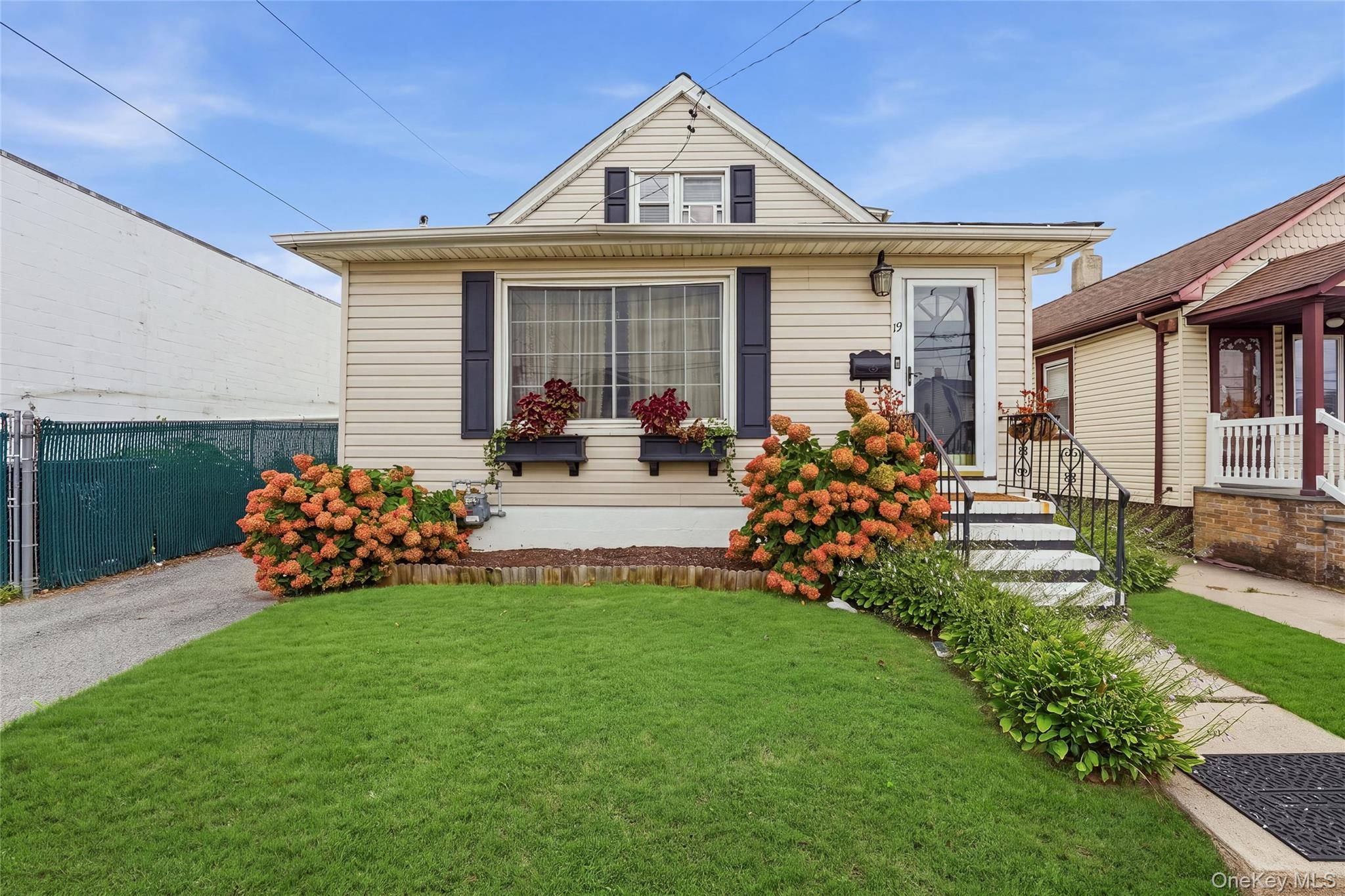 19 Catherine Avenue – For Sale