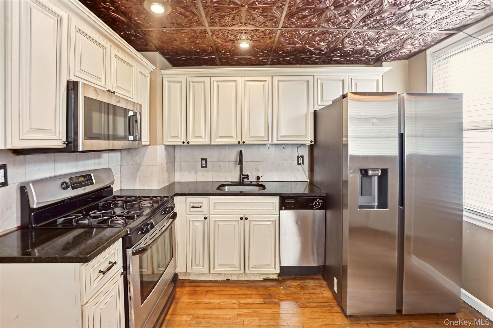 19 Catherine Avenue – For Sale photo 8