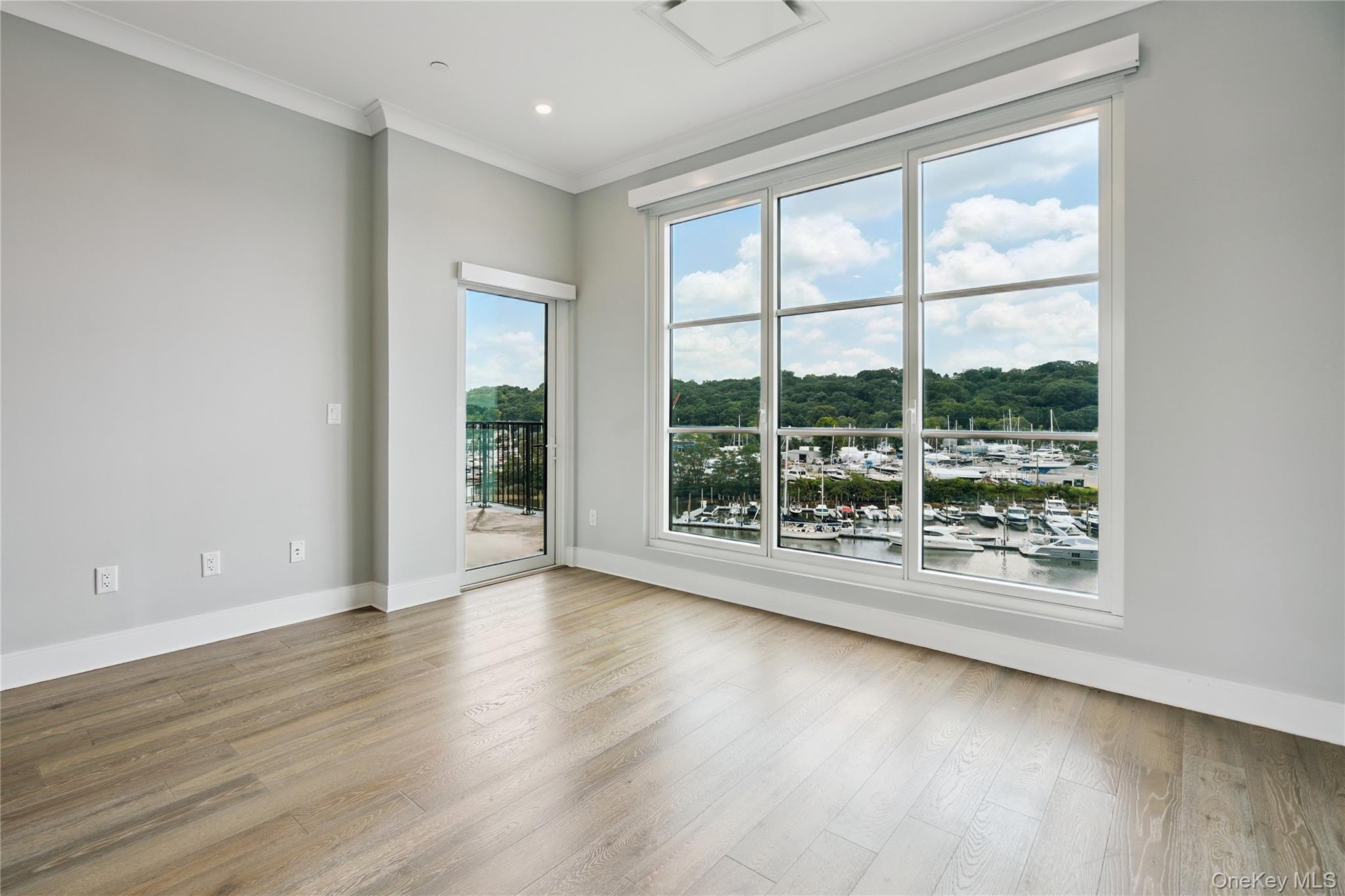 100 Garvies Point Road, Unit 1204 photo 12