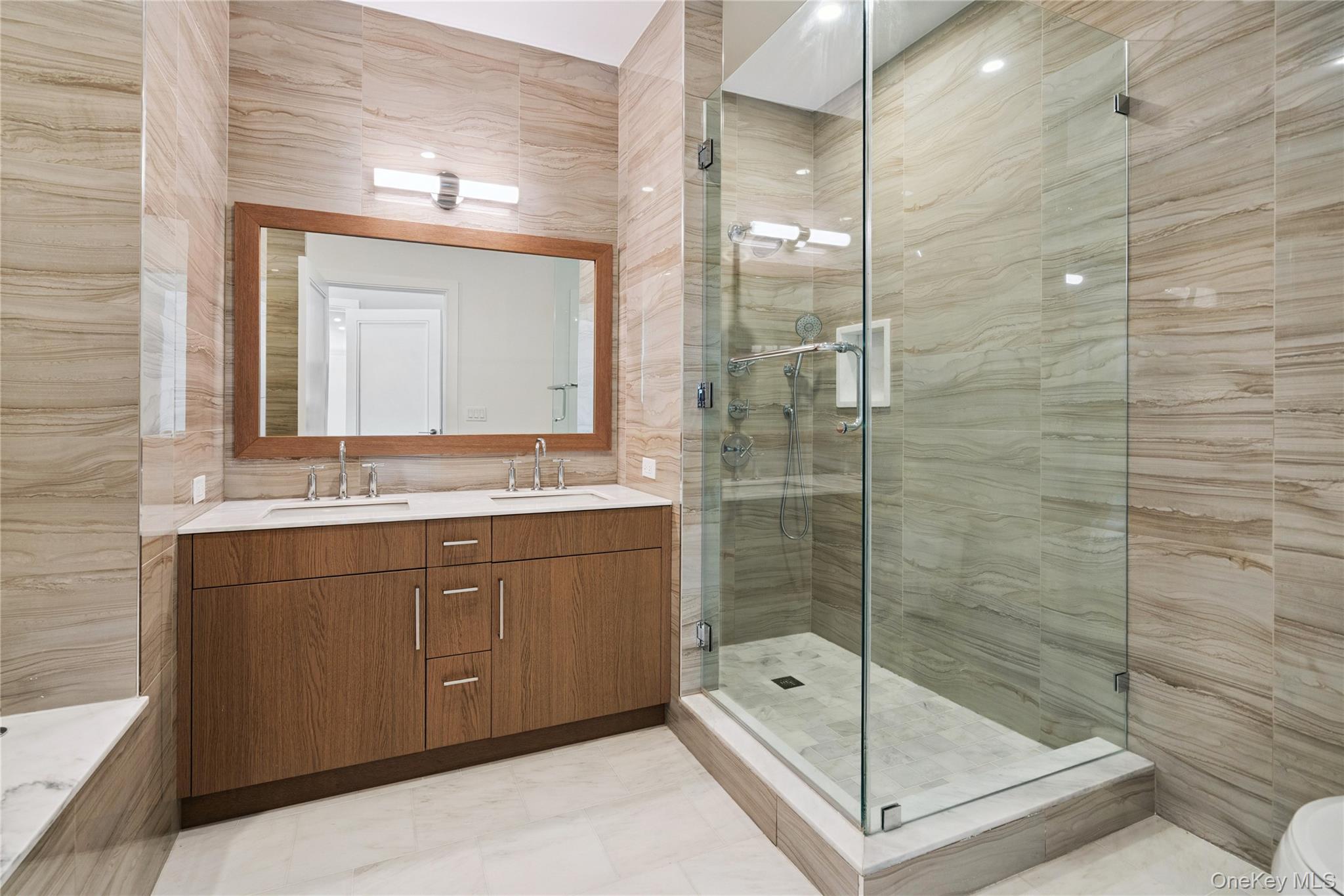 100 Garvies Point Road, Unit 1204 photo 16