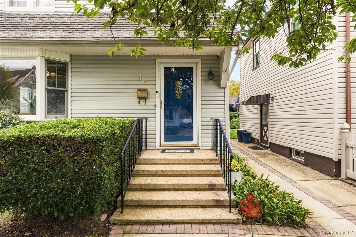 30 Astor Place – For Sale photo 2