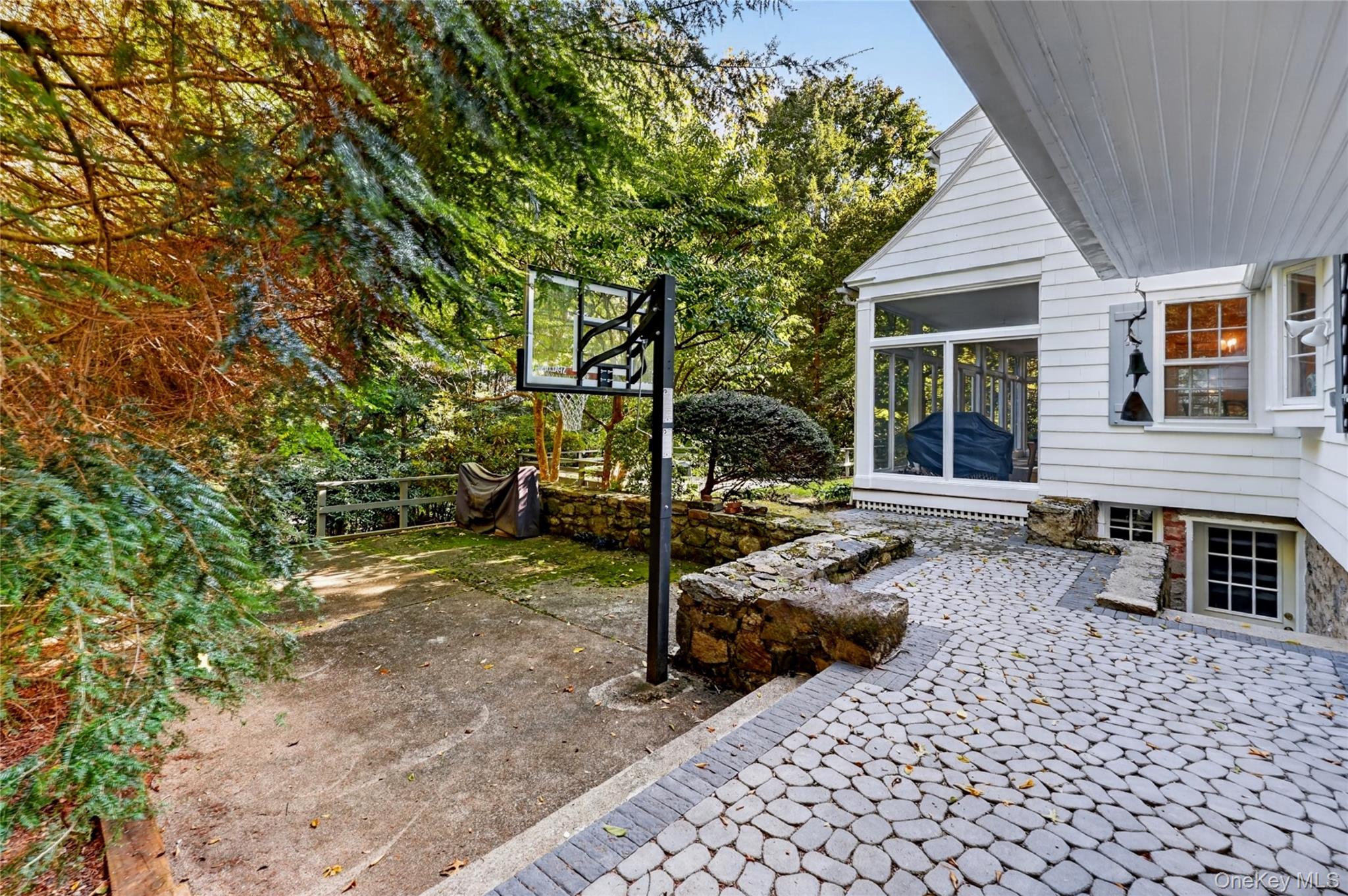 32 Eastview Avenue – For Sale photo 29