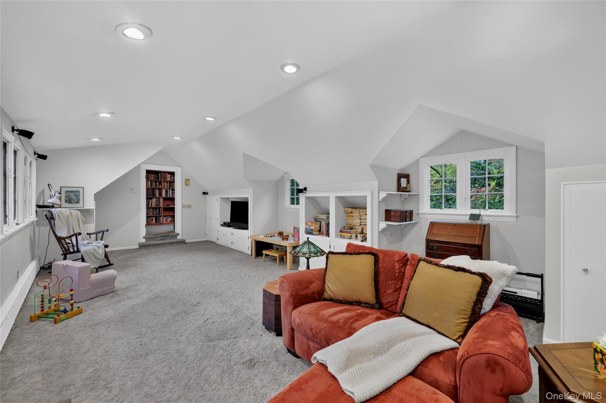 32 Eastview Avenue – For Sale photo 25