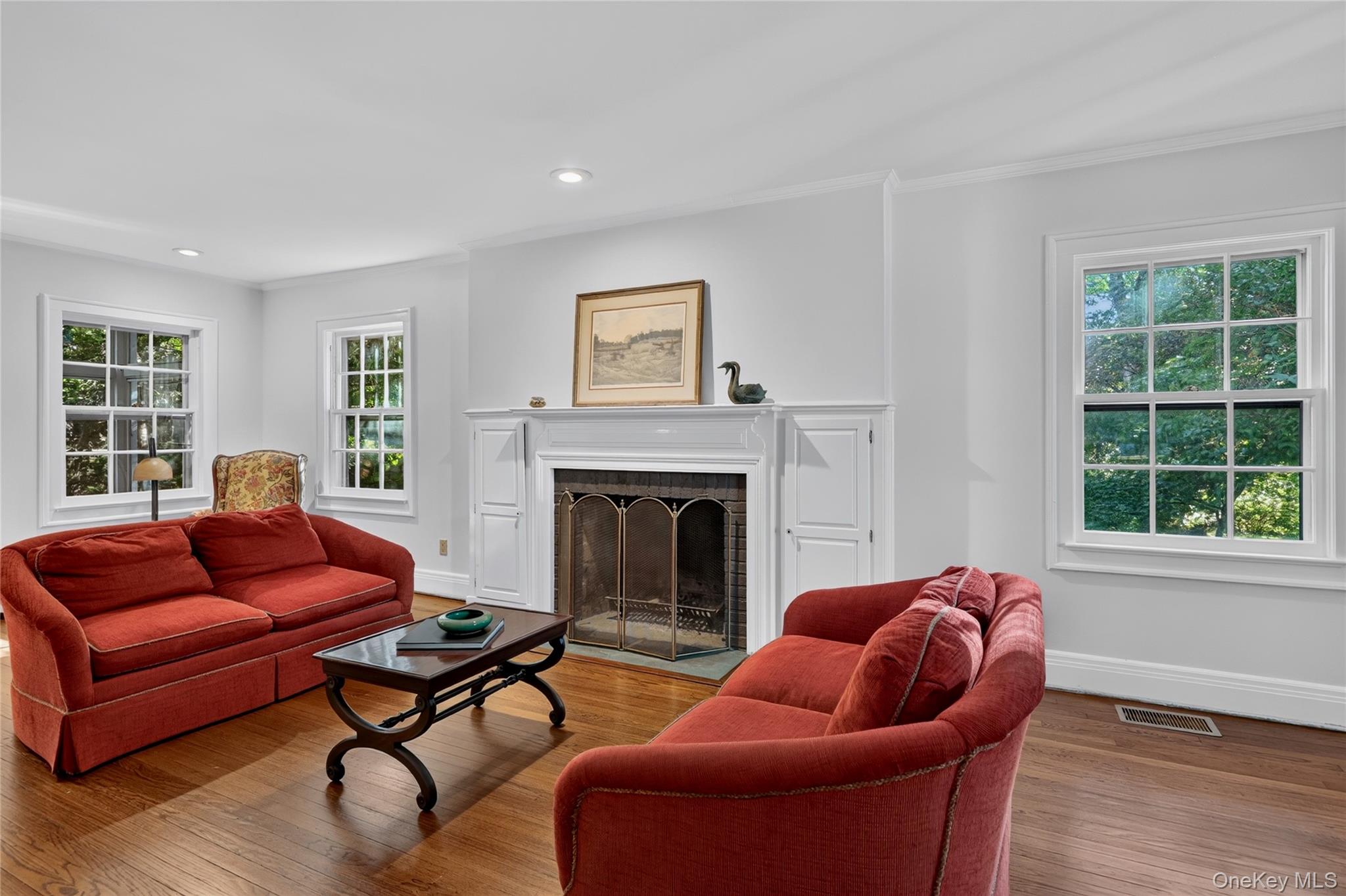 32 Eastview Avenue – For Sale photo 6